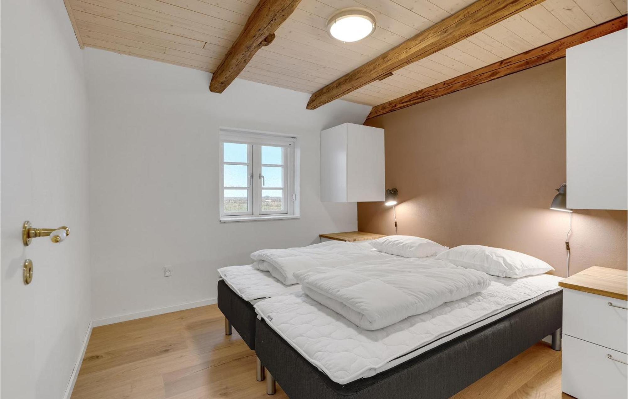 Stunning Home In Ringkobing With Kitchen Klegod エクステリア 写真
